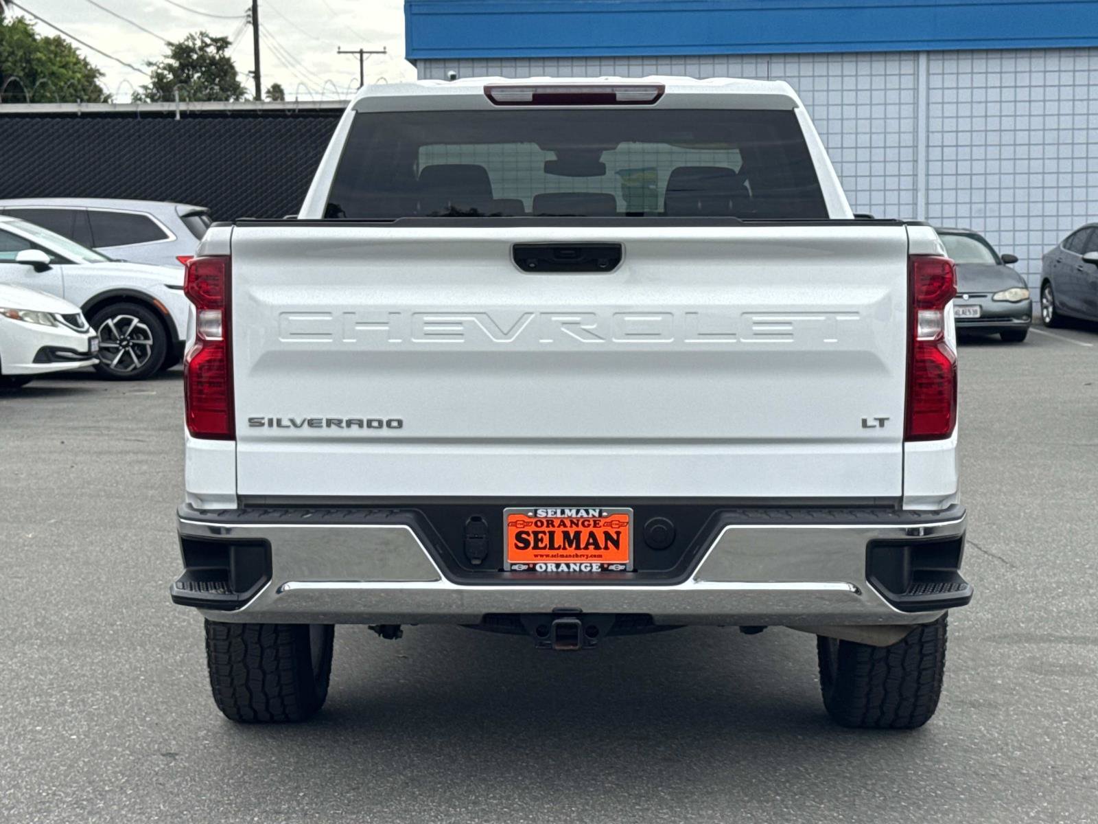 Used 2022 Chevrolet Silverado 1500 LT AWD/4WD image 6