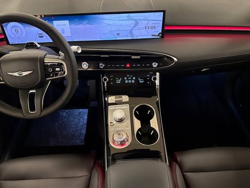 New 2026 Genesis GV70 2.5T AWD/4WD image 13