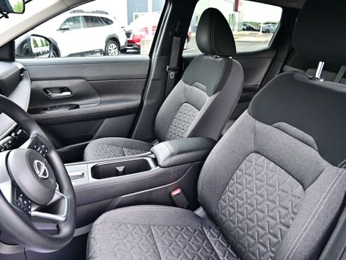 Certified 2026 Nissan Kicks SV w/ SV Premium Package AWD/4WD image 22