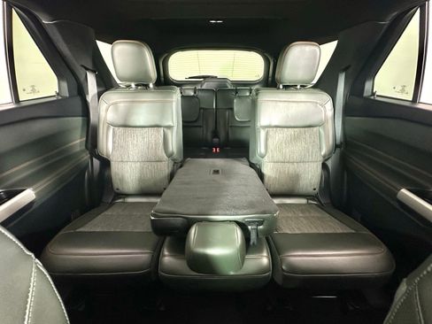 Used 2024 Ford Explorer Timberline w/ Timberline Technology Package AWD/4WD image 4