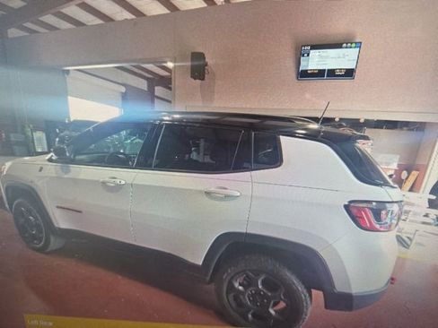 Used 2023 Jeep Compass Trailhawk w/ Sun and Sound Group AWD/4WD image 4