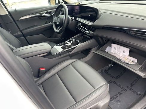 Used 2025 Buick Envision Preferred image 37