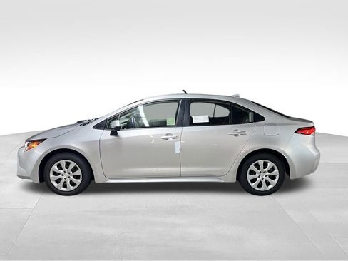 New 2026 Toyota Corolla LE image 2