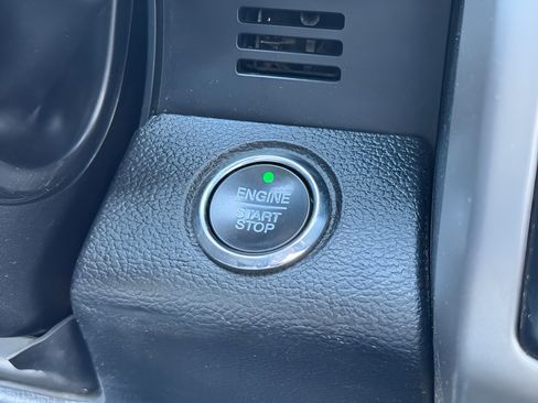 Used 2019 Ford F250 Lariat w/ Lariat Ultimate Package AWD/4WD image 21