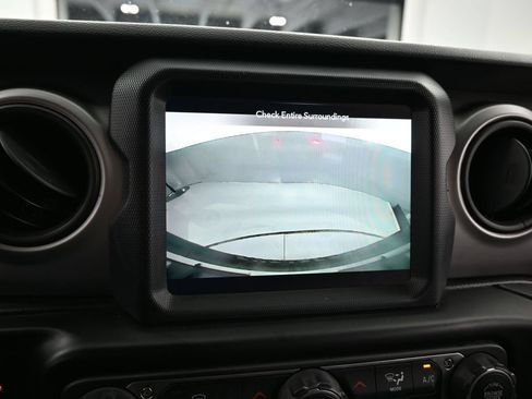 Used 2021 Jeep Wrangler Unlimited Sport AWD/4WD image 18