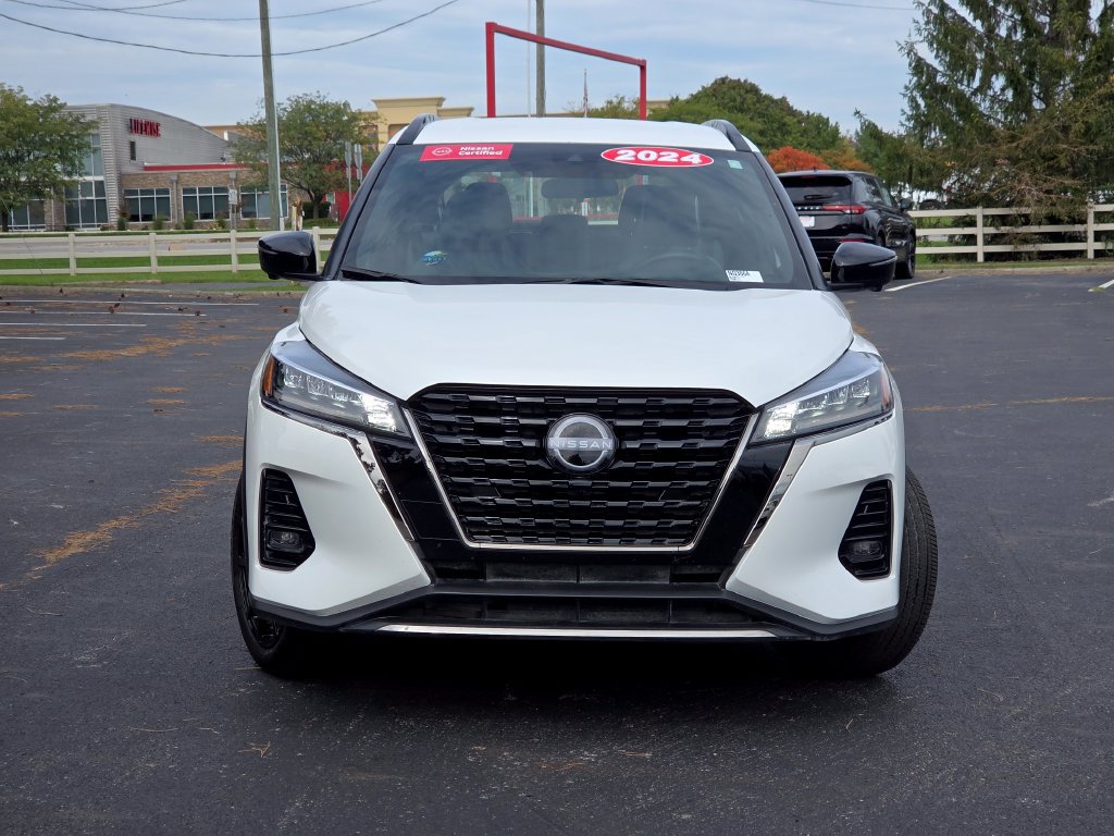 Certified 2024 Nissan Kicks SR w/ SR Premium Package FWD image 18