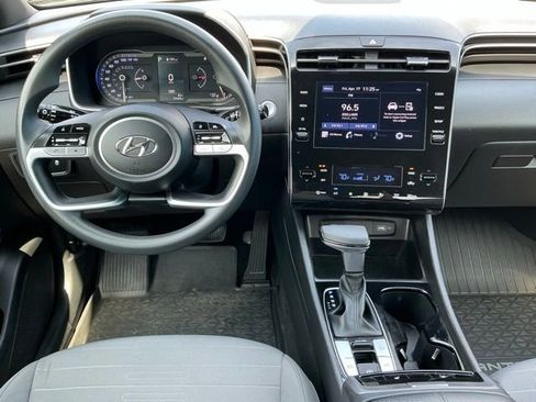 Used 2024 Hyundai Santa Cruz SEL FWD image 6