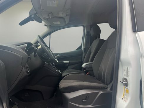 Used 2017 Ford Transit Connect XLT image 14