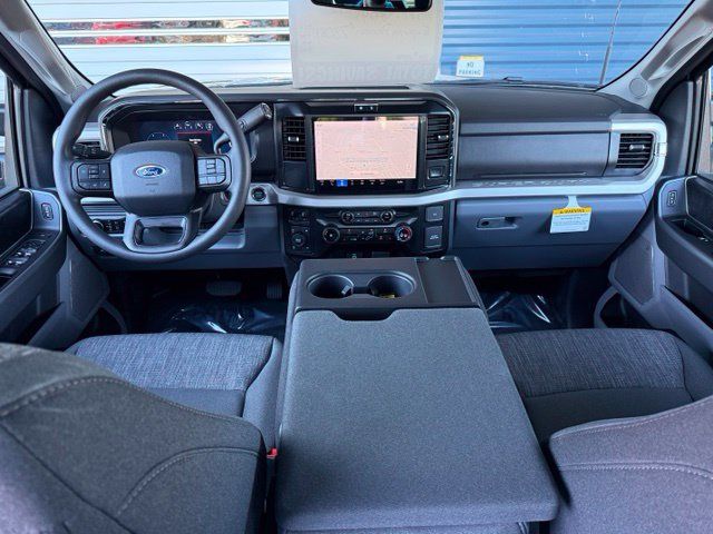 New 2026 Ford F350 XLT w/ XLT Premium Package AWD/4WD image 9