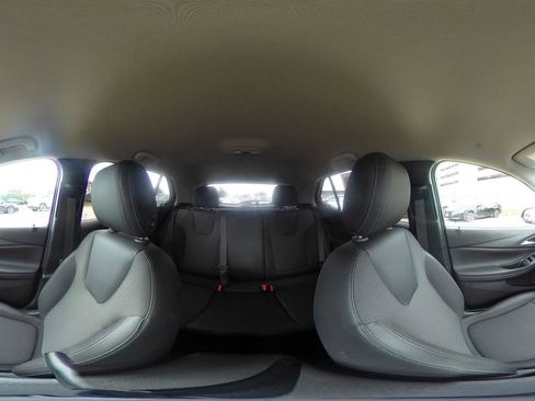 Used 2025 Buick Encore GX Preferred image 40