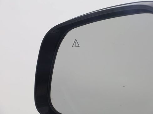 Used 2025 Kia Sorento LX image 23