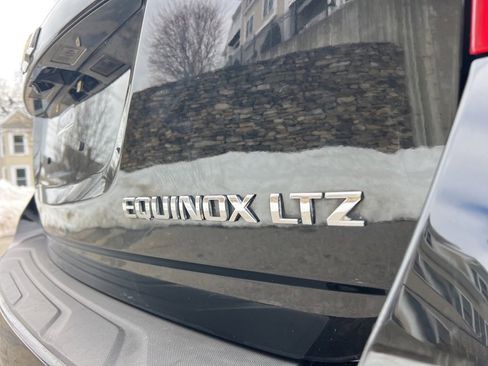 Used 2016 Chevrolet Equinox LTZ w/ Enhanced Convenience Package image 9