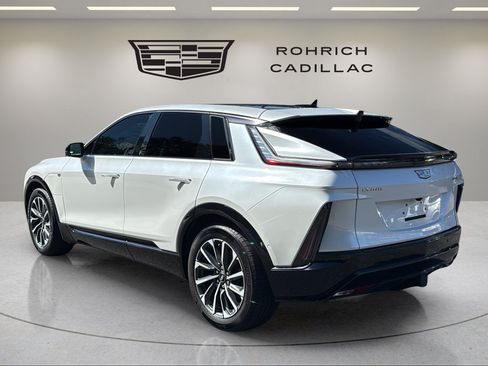 Certified 2024 Cadillac Lyriq Sport AWD/4WD image 6