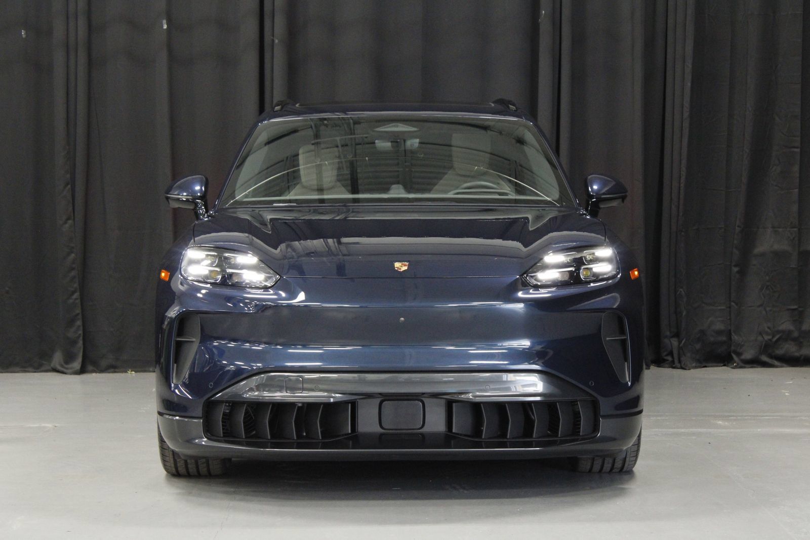 Used 2026 Porsche Cayenne Electric AWD/4WD image 10