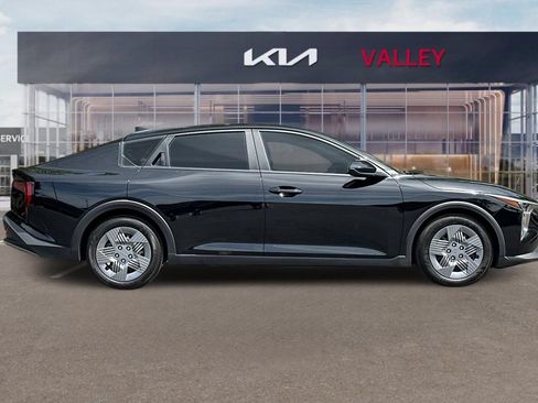 Used 2025 Kia K4 FWD image 3