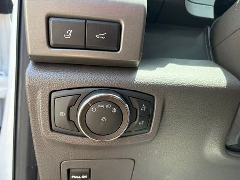 Used 2021 Ford Expedition XLT AWD/4WD image 25