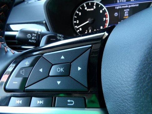 Used 2025 Nissan Altima 2.5 SR w/ SR Premium Package image 26