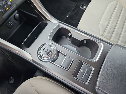 Used 2018 Ford Fusion S image 19