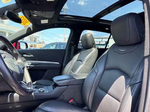 Used 2023 Cadillac XT4 Premium Luxury w/ Cold Weather Package AWD/4WD image 18