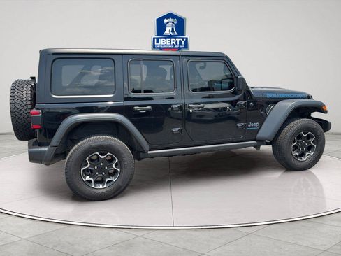 Used 2023 Jeep Wrangler Unlimited Rubicon 4xe w/ Cold Weather Group AWD/4WD image 12