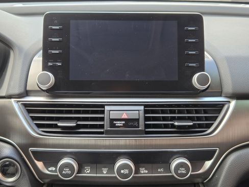 Used 2021 Honda Accord Sedan image 17