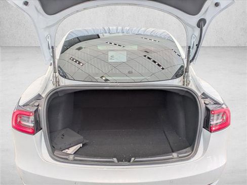 Used 2020 Tesla Model 3 Standard Range Plus image 6