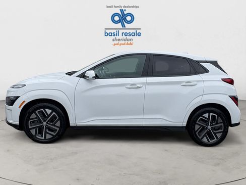 Used 2023 Hyundai Kona SE FWD image 3