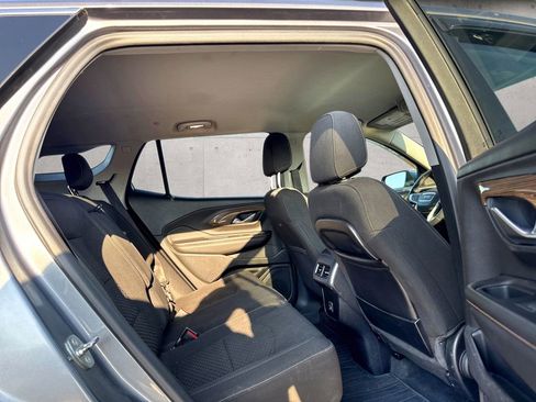 Used 2018 GMC Terrain SLE image 8