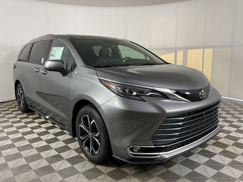 New 2026 Toyota Sienna Platinum image 1