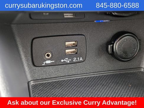 Used 2023 Subaru Forester Premium AWD/4WD image 25
