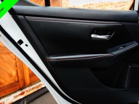 Certified 2024 Nissan Sentra SR FWD image 40