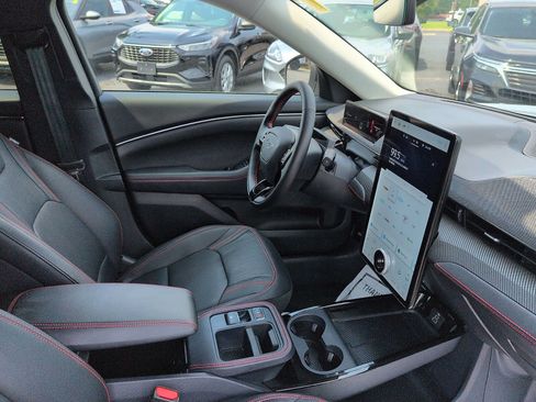 Certified 2025 Ford Mustang Mach-E Premium w/ Sport Appearance Package AWD/4WD image 10