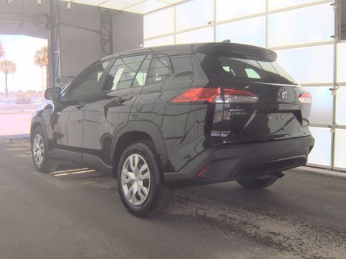 Used 2023 Toyota Corolla Cross L FWD image 6
