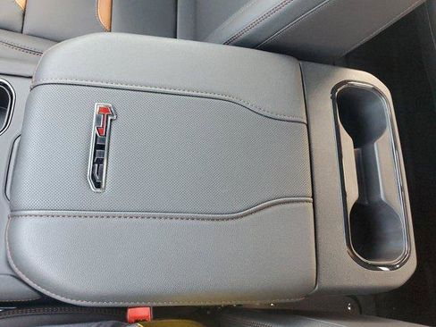 New 2026 GMC Sierra 2500 AT4 image 30