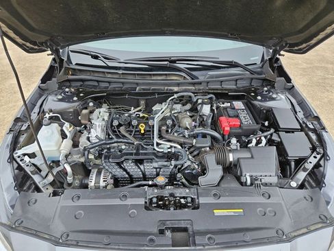 Used 2025 Nissan Altima 2.5 SV FWD image 34