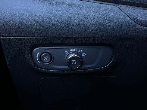 Used 2025 Buick Encore GX Preferred image 20