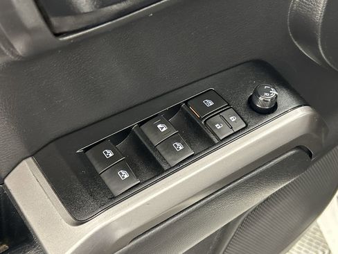 Used 2022 Toyota Tacoma SR5 image 18