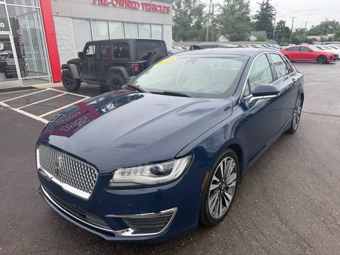 Used 2019 Lincoln MKZ Reserve FWD image 1