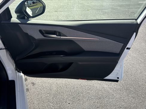 New 2025 Toyota Camry LE w/ Convenience Package image 34