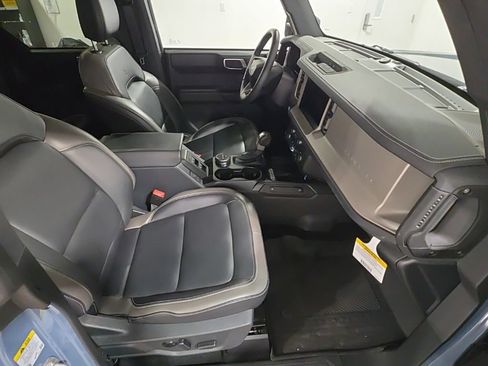 Used 2025 Ford Bronco Outer Banks AWD/4WD image 27