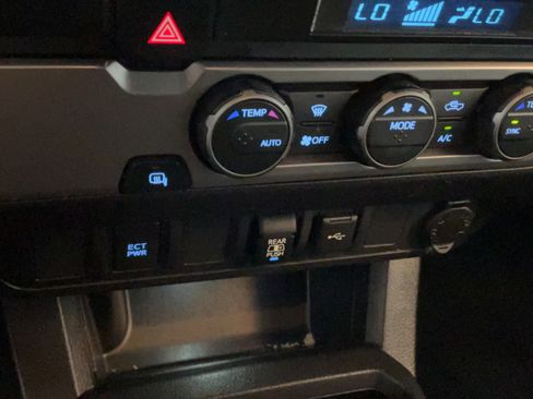 Certified 2021 Toyota Tacoma SR5 w/ Trail Edition RWD image 16
