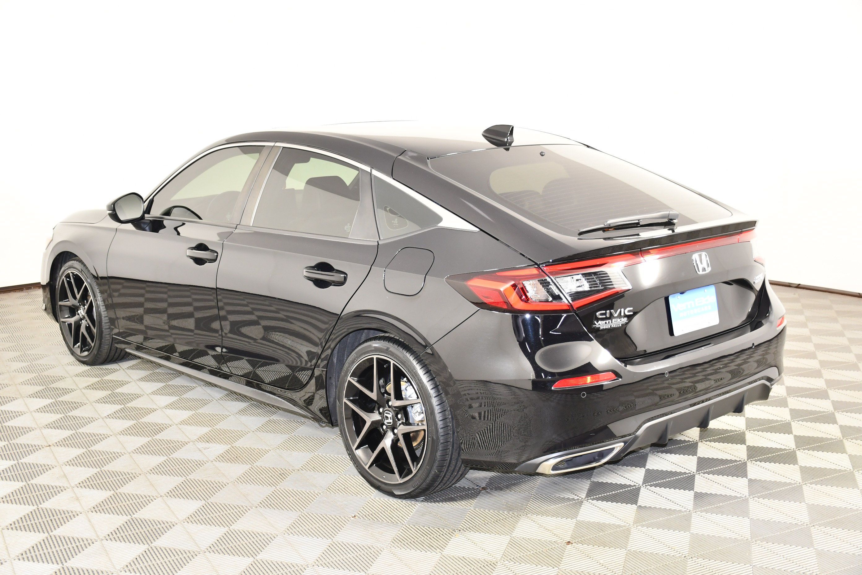 Certified 2024 Honda Civic Sport Touring image 7