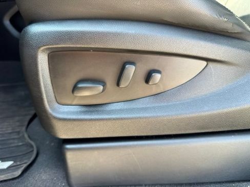 Used 2019 Chevrolet Tahoe Premier AWD/4WD image 13