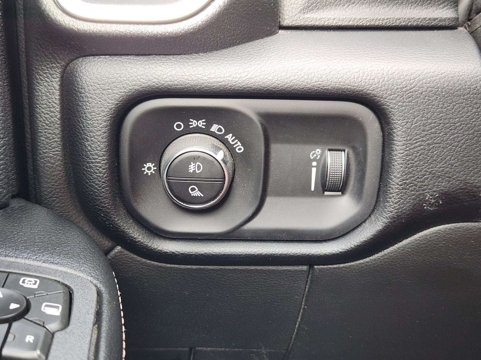 Used 2026 RAM 2500 Big Horn AWD/4WD image 34