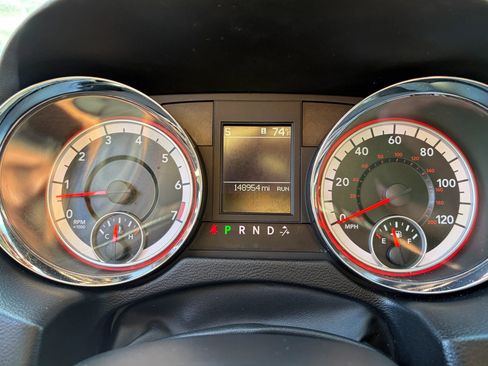 Used 2012 Dodge Grand Caravan Crew image 18