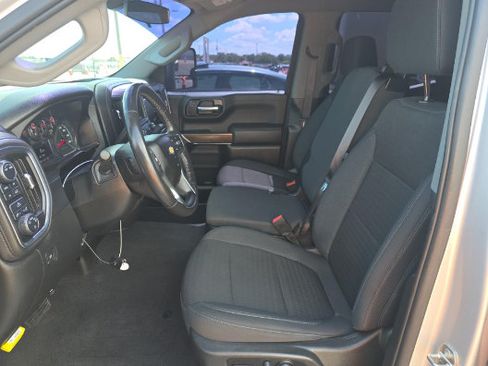 Used 2021 Chevrolet Silverado 1500 LT AWD/4WD image 6