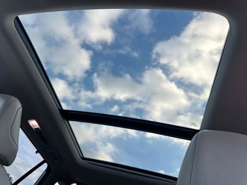 Used 2025 Toyota Grand Highlander Limited image 23