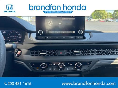 Certified 2025 Honda Accord SE image 19