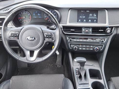 Used 2018 Kia Optima S FWD image 30