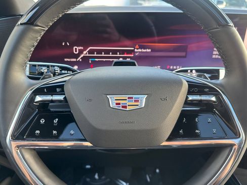 Certified 2025 Cadillac Escalade Sport w/ LPO, ONYX Package AWD/4WD image 34